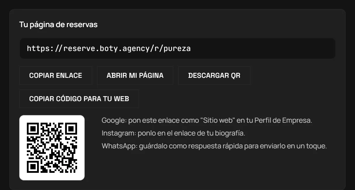 Bloque «Tu página de reservas»: la URL completa, botones de copiar y abrir, el código QR y el código para incrustar en tu web.